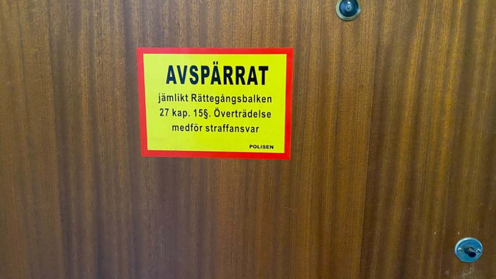 En bostad i Norsjö är avspärrad efter ett mordförsök under natten mot lördag.
