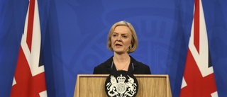 Trängd Liz Truss tvingas byta finansminister