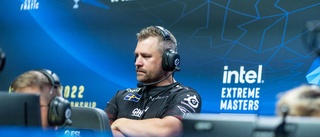 Strängnässonen Robert, 37, coachar världens bästa Counter Strike-lag – siktar på Grand Slam-vinsten: "Klart man vill se Sverige i toppen"