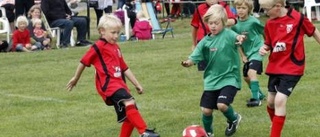 Rekordstor fotbolls- fest jubilerade i Bölebyn