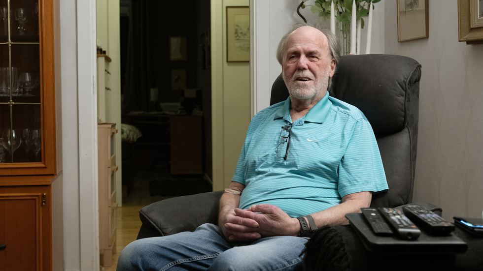 Hans Andersson kallar rehabavdelningen på Mälarsjukhuset för paradiset, efter att ha vårdats tillbaka till livet där. Nu är han upprörd när han hör om besparingsplanerna. "I mina ögon är det rent åt helsicke, helt sanslöst att ens tänka tanken att stänga en sån här fantastisk avdelning. Jag hör från många håll att den är känd för att uträtta underverk."