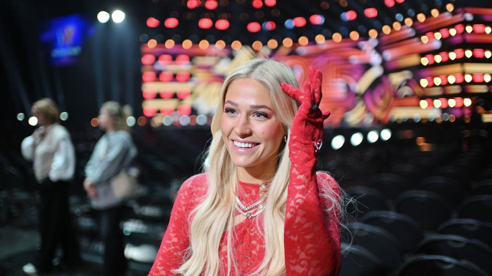 Klara Hammarström gick direkt till final i den andra deltävlingen i "Mello".