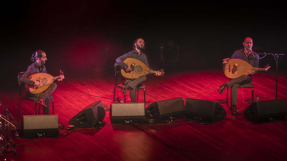 Bröderna Joubran bjöd på en innerlig konsert med mycket känslor i både musiken och mellansnacken.