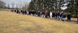 Föräldrarna i uppror – här fortsätter de kampen för skolan