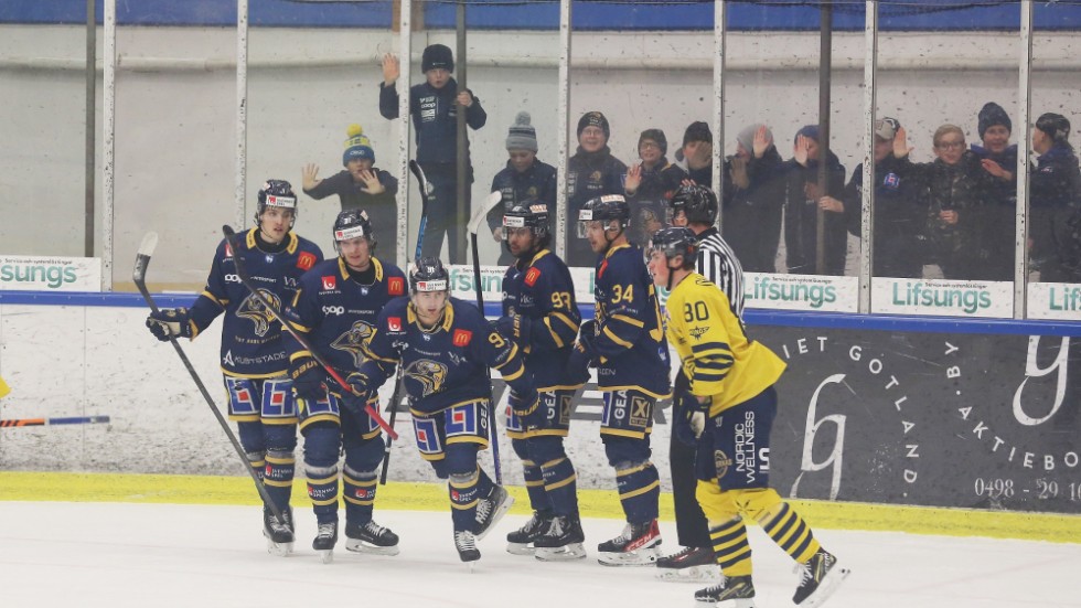 Visby Romas Eric Winbergh har precis gjort 2-0 mot Wings.