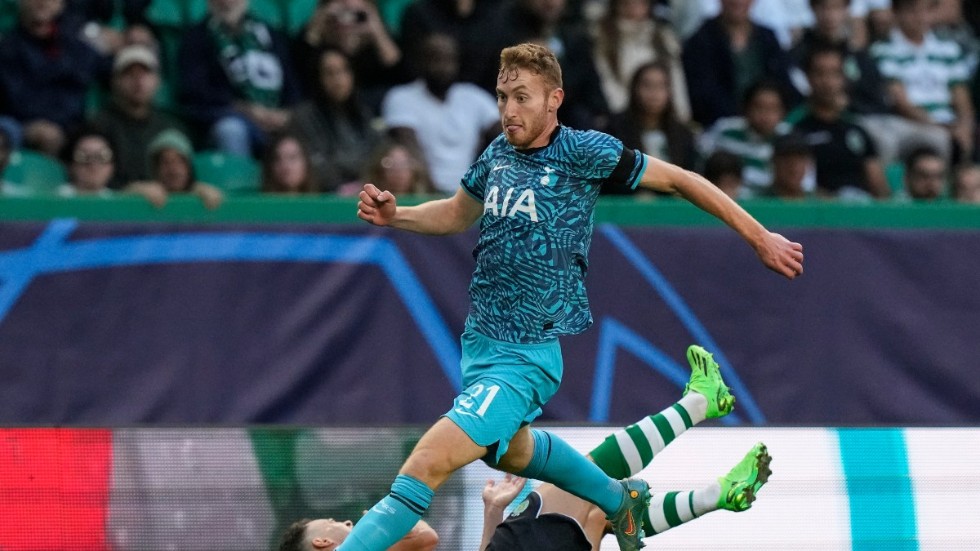 Dejan Kulusevski fick göra ett kortare inhopp när Tottenham föll tungt i slutminuterna borta mot Sporting Lissabon.