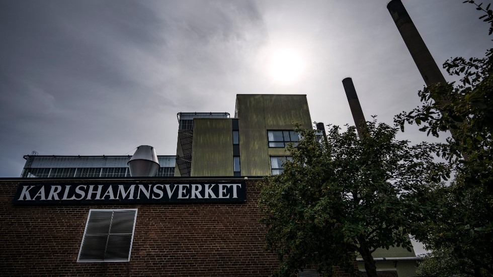Det oljeeldade Karlshamnsverket har en total kapacitet på 660 MW och ägs av Uniper. Verket består av tre block, men block ett används inte sedan 2015.