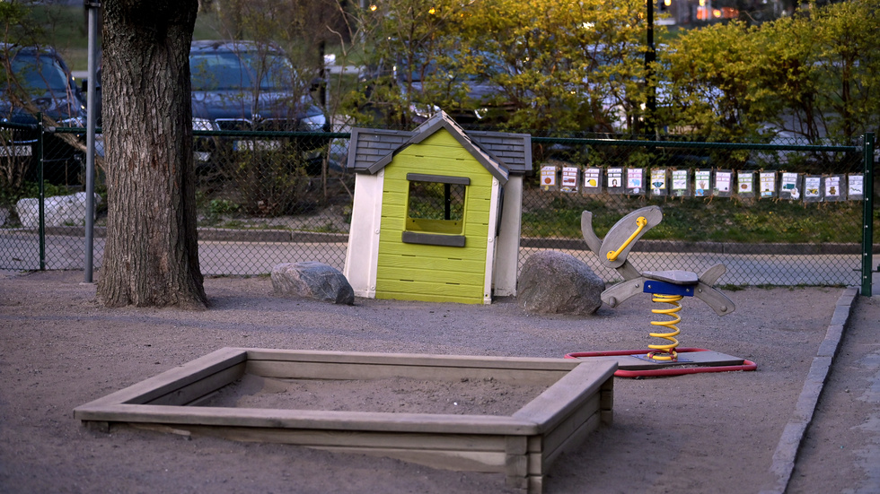 En öde förskolegård.