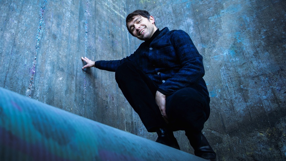 Killen som vi känner igen från bland annat Peter Bjorn and John och The Plan kommer till Eskilstuna. Peter Morén är nästa akt som är klar för Picnic i Parken.