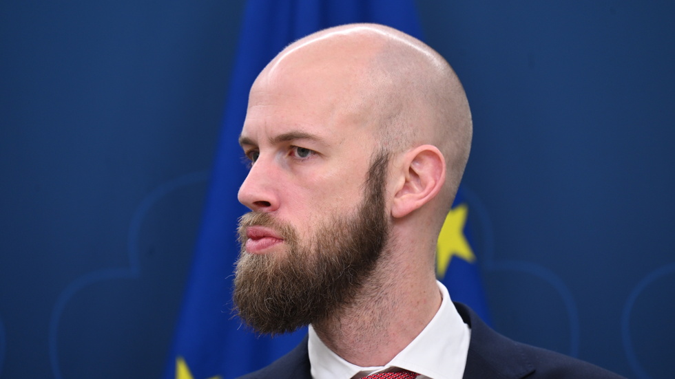 "Sånt här ska helt enkelt inte få hända", skriver Carl-Oskar Bohlin om nyheten på Twitter.