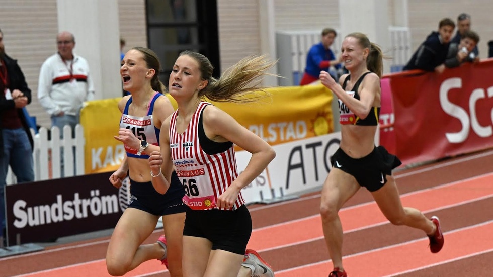 Thea Norlund, på bilden trea, passerade både Ebba-Stina Bjuve och Ida Kraft på upploppet. Men det räckte inte till final för AIK:aren.