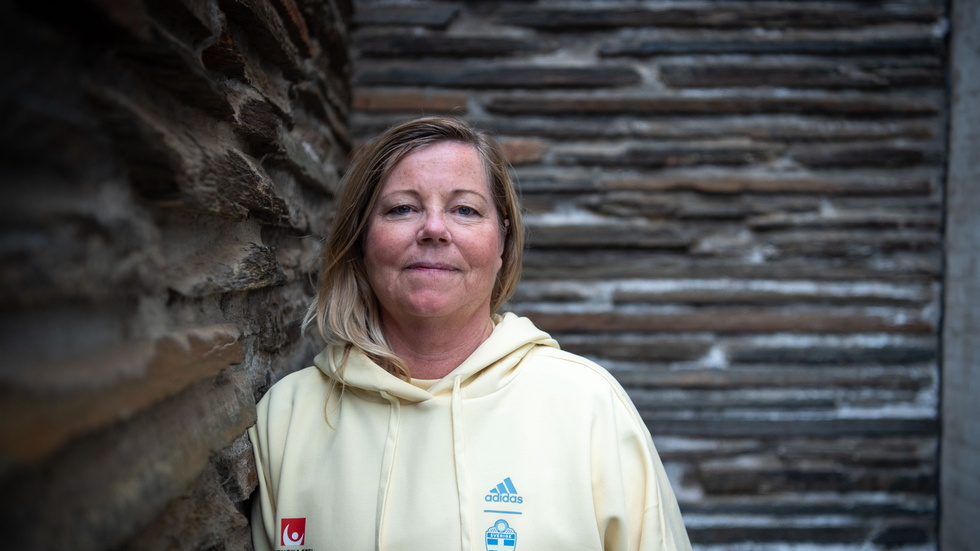 Landslagschef Marika Domanski Lyfors är drabbad av en hjärntumör.
