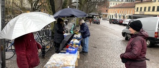 Torghandlarna kritiska mot sommartorget