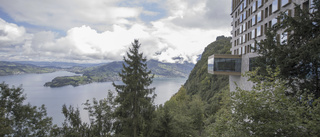 Toppmöte i Schweiz ska hitta vägen till fred