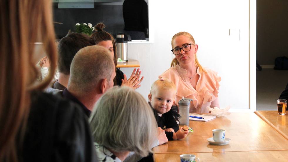 Kampen om Simonstorps förskola går vidare. "Vi kommer att ta kontakt med kommunen", säger Jessica Lindén, en av initiativtagarna till onsdagskvällens möte i Simonstorp.