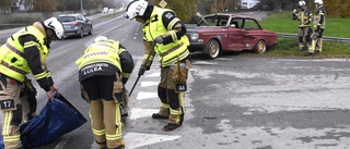 Två bilar i krock på Hertsöleden – litet barn i ena bilen