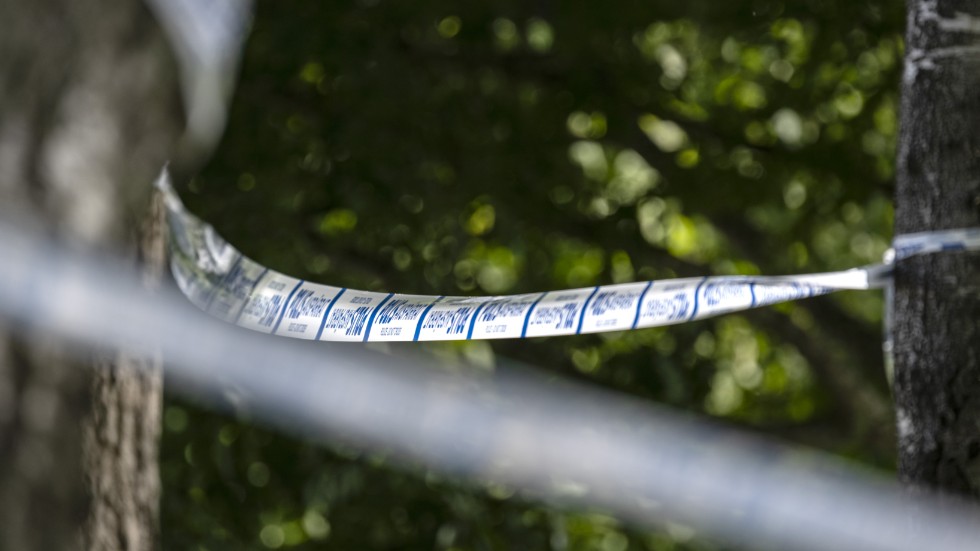 En svampplockare slog larm till polisen om kvarlevor i skogen, som visade sig vara skelettdelar från en människa. Arkivbild.