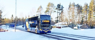 Inställda bussturer på grund av covidsmitta – oklart hur många linjer som kan gå närmaste tiden: ”Det är smärtsamt för oss”