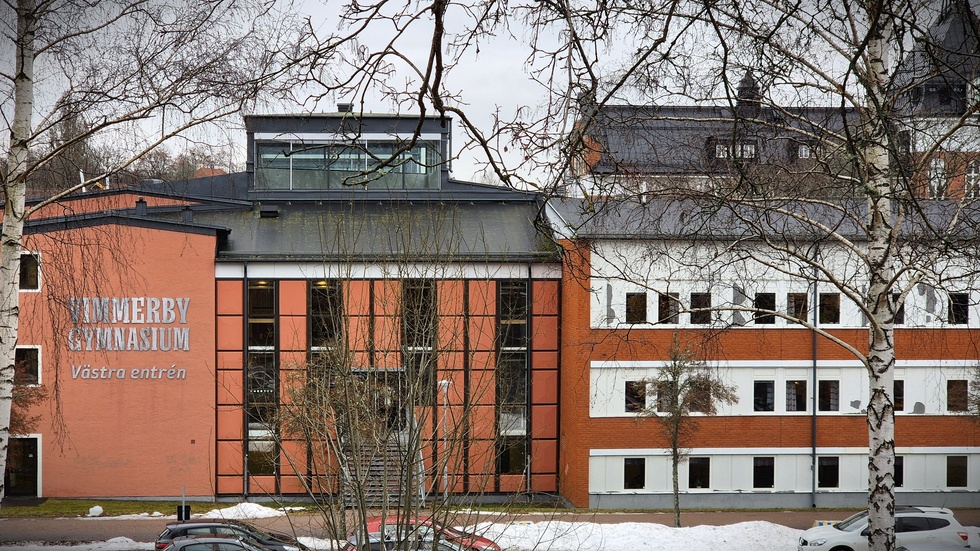 "Först och främst måste det alltså ske en faktisk förändring i dimensioneringen av utbildningsplatserna inom gymnasieskolan. Enligt Skolverket är det i Kalmar län främst eleverna på bygg- och anläggningsprogrammet, fordons- och transportprogrammet samt industritekniska programmet som ska bli fler", skriver 