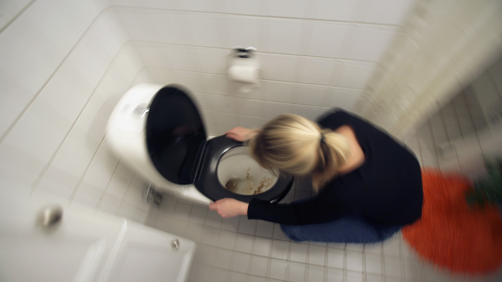 Över hundra elever och tio lärare har sjukanmält sig i samband med ett magsjukeutbrott i Holmsund. Arkivbild.