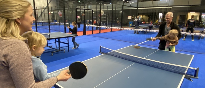 Föreningens satsning lockar hundratals till padelhallen