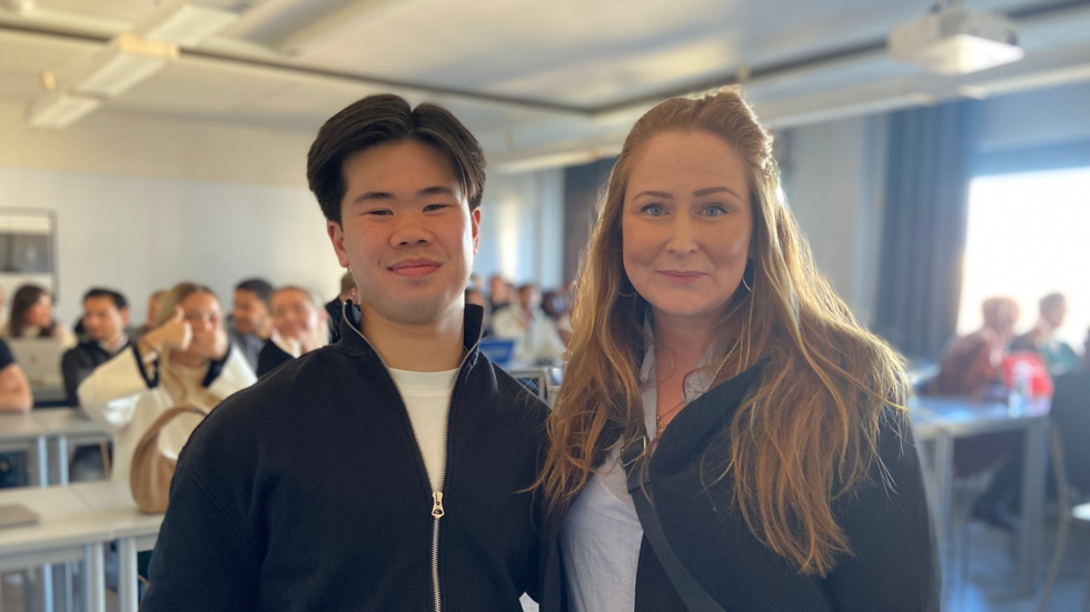 Anthony Vu har precis kommit åter till vardagen på Lindengymnasiet. Denna gång som världsmästare. Tidningens sportredaktör Elin Elander passade på att överraska honom mitt under en lektion.