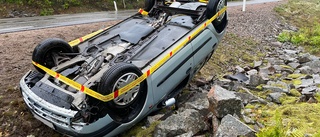 Trafikolycka utanför Vimmerby – personbil voltade