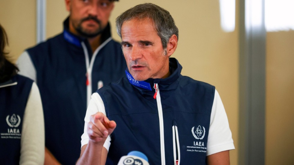 IAEA:s chef Rafael Grossi på en pressträff i fredags.