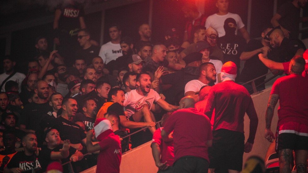 Skandalscener i Frankrike i Europa Conference League.