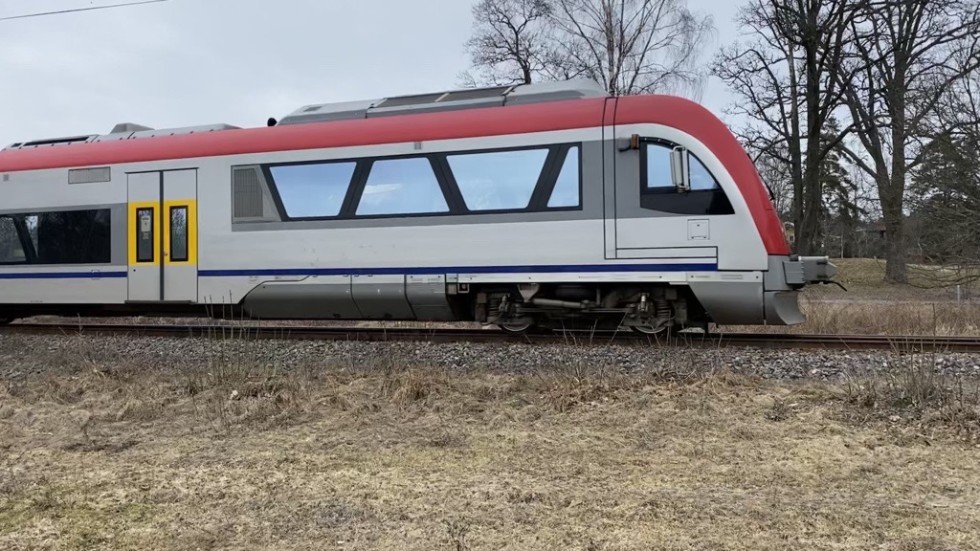Att KLT inte klarar av driften på Tjustbanan efter så många år av problem tyder kanske på att man inte vill ha en lösning, spekulerar skribenten.