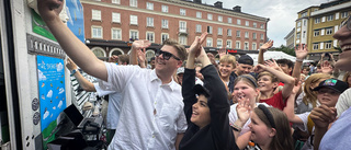 Hysteri när Tiktok-jätten sålde skor på torget