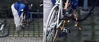 Cykeltjuv med vinkelslip fångad på bild