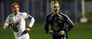 Anne ställs mot gamla laget