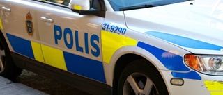 Försökte köra ifrån polisen