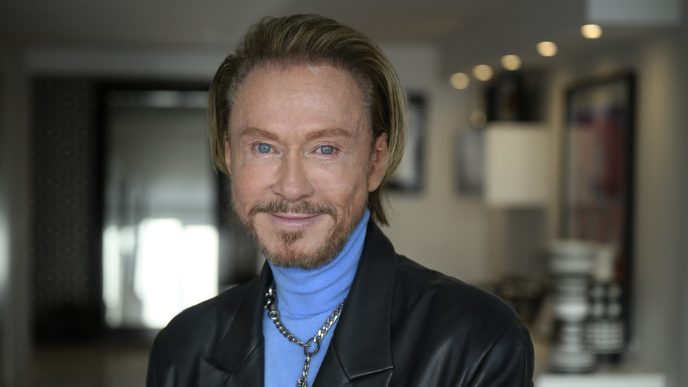 Under de senaste dagarna har det hettat till rejält kring Christer Lindarw efter hans uppmärksammade bilder på Instagram.