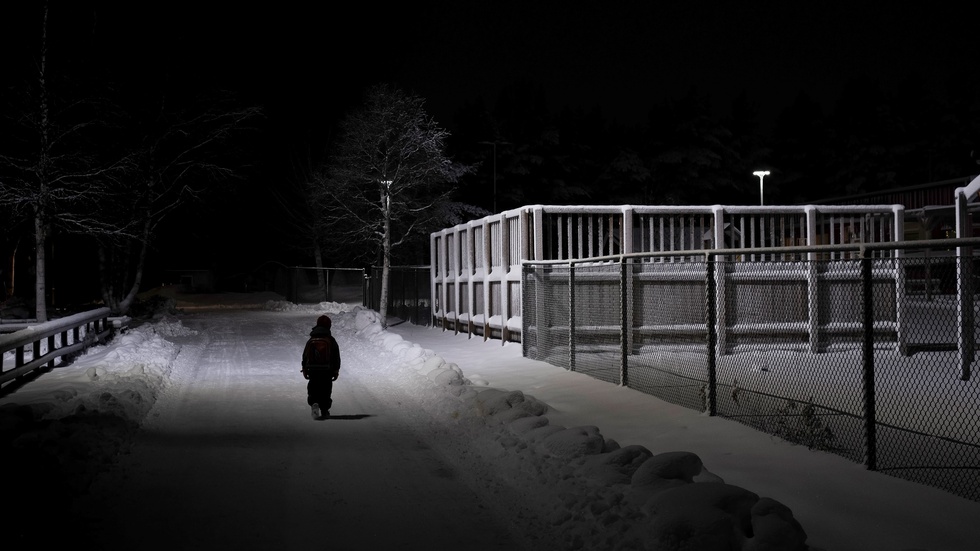 "Vem vinner på att barnen som går till skolan inte lär sig tillräckligt mycket?", skriver Gert Frost.