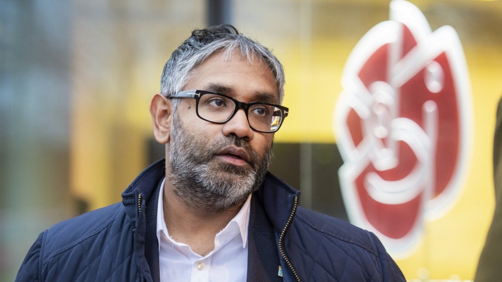 "Jag ser inga åtgärder för att stimulera bostadsbyggandet alls, vilket är helt avgörande för att vi ska klara av omställningen i Luleå", säger Fredrik Hansson (S).