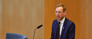 KD och M vill öka trycket på regeringen