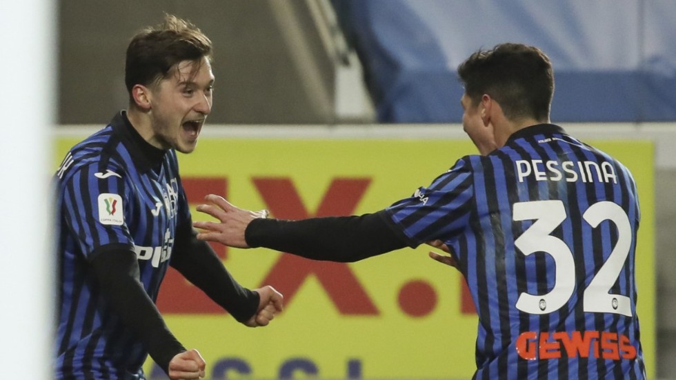 Aleksej Mirantjuk, vänster, jublar efter att ha avgjort kvartsfinalmötet med Lazio.