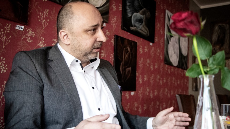 Den uteslutna SD-aren Darko Mamkovic är tillbaka med ett nytt parti. 