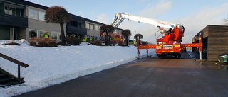 Äldre kvinna till sjukhus efter brand i Gamleby