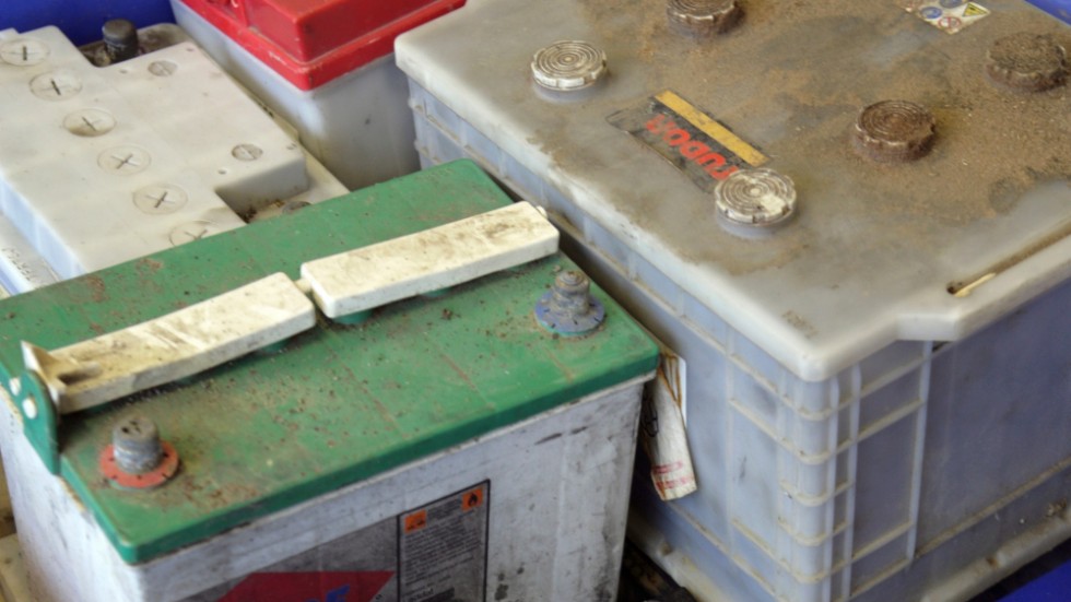 För andra gången på kort tid har bilbatterier stulits från Vafab Miljös Återbruk i Enköping.