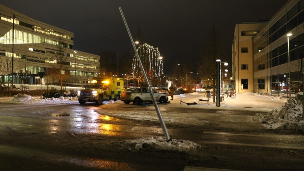 Trafikolycka utanför Botaniska trädgården.