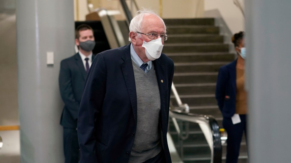 Demokraten och senatorn Bernie Sanders på plats i Kapitolium i Washington under riksrätten mot USA:s expresident Donald Trump.