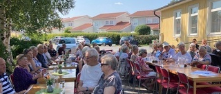 Sol och värme över PRO:s sommarcafé