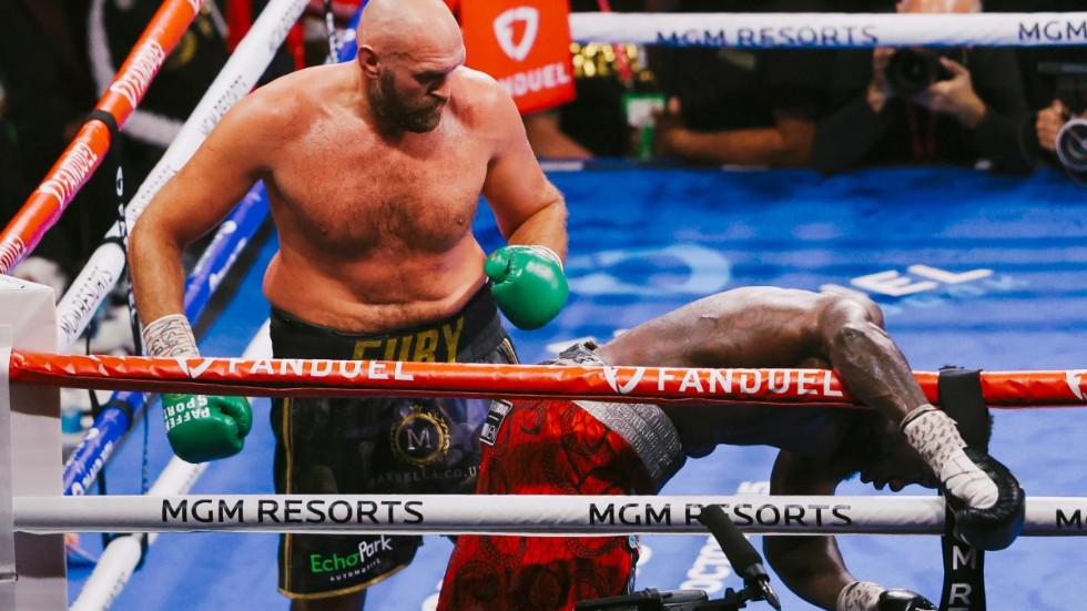 Tyson Fury knockade Deontay Wilder.