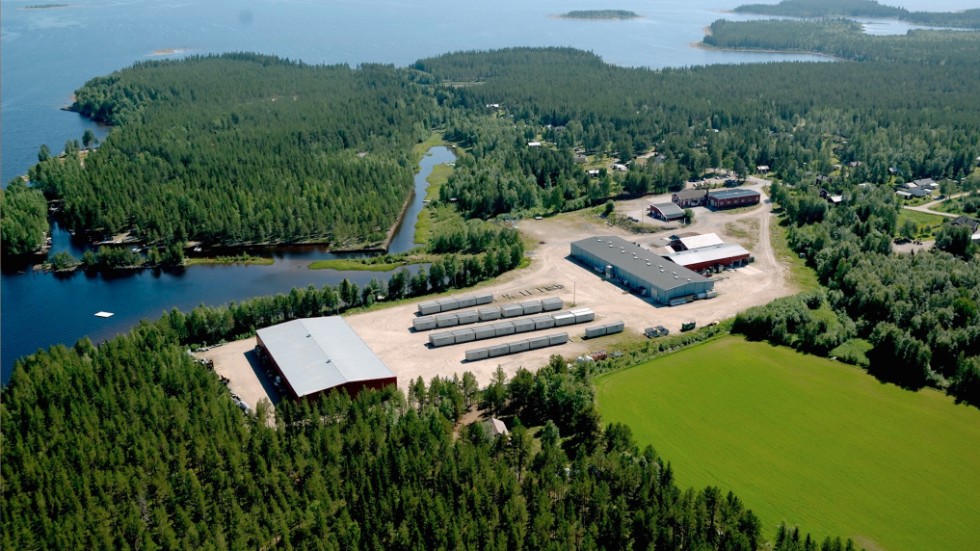 Deromes husfabrik i Renholmen läggs nu ner.