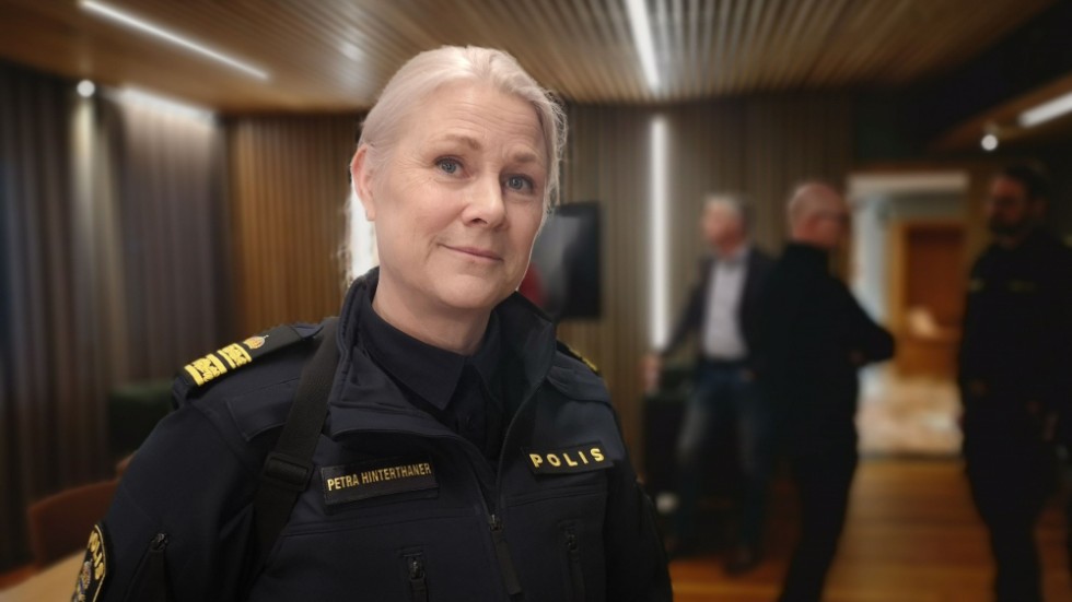 Petra Hinterthaner betonade vikten av att anmäla brott då det gör att polisen kan se vad och var det inträffar brott, för anmäler ingen brott så ser de inte att det begåtts några.
