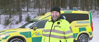 Ambulanssjuksköterskan Andreas möter döden varje dag • "De närståendes smärta får mina tårar att rinna"