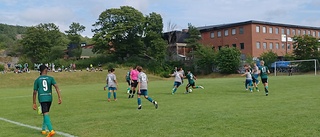 Stark start för ESK P17: Så går det för Enköpingslagen i Gothia cup